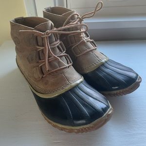 Sorel mini weather boots